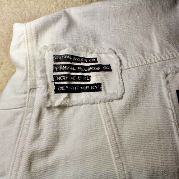 THE KOOPLES Oversized White Denim Jacket w/ PATCH - Picture 5 of 8